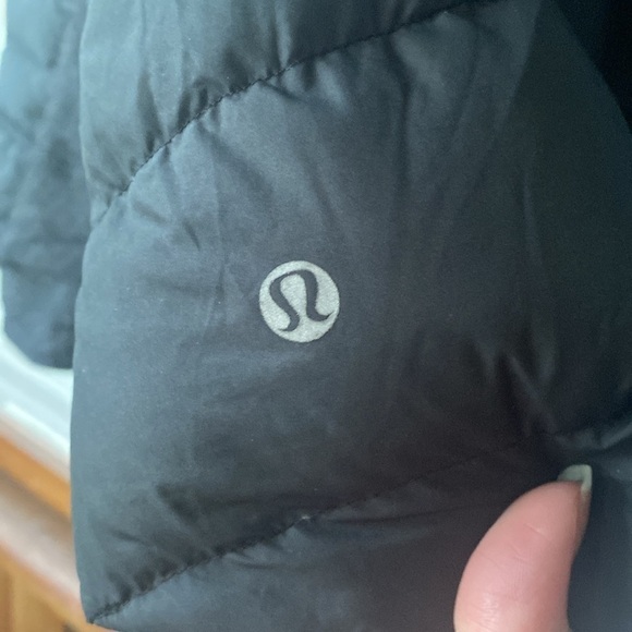 Lululemon jacket - Picture 4 of 5